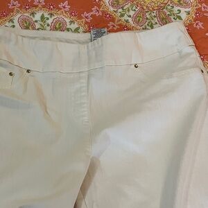 Ruby RD. White Capri pants.